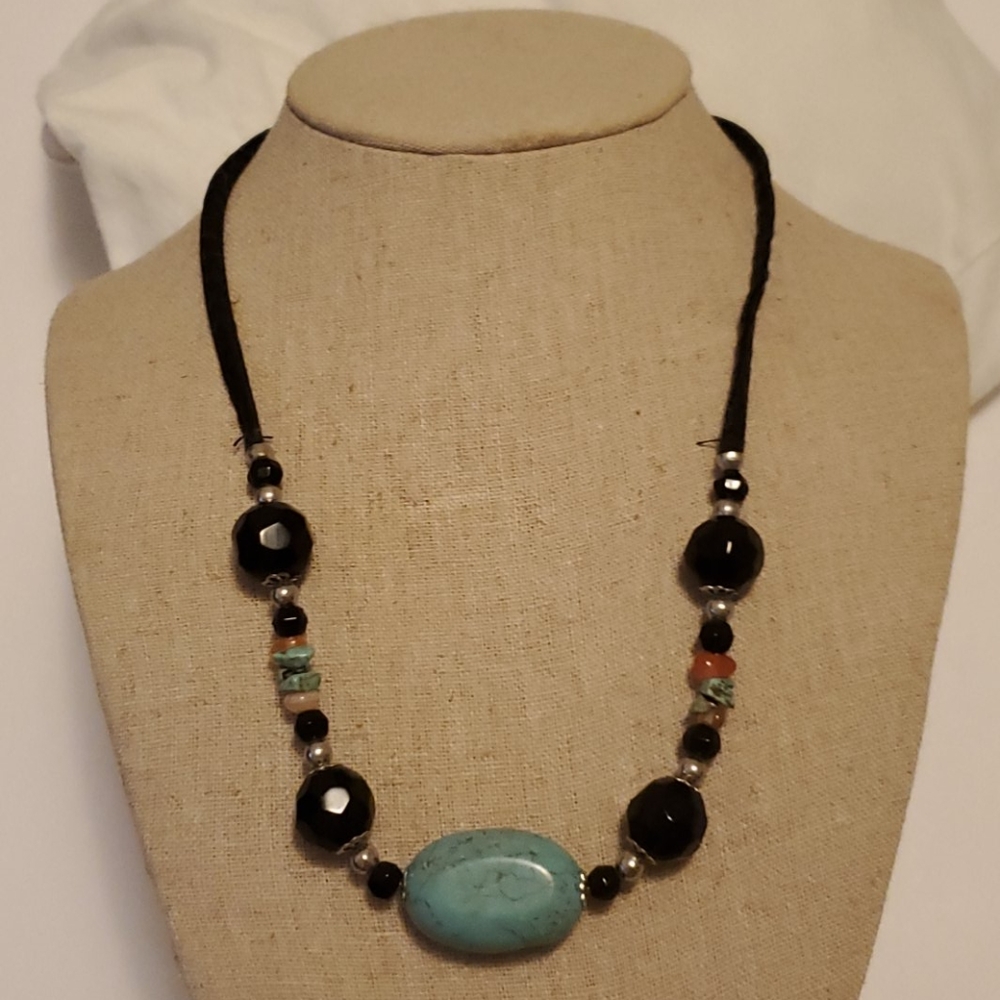 Stone Necklace Sz 24 Inches Long